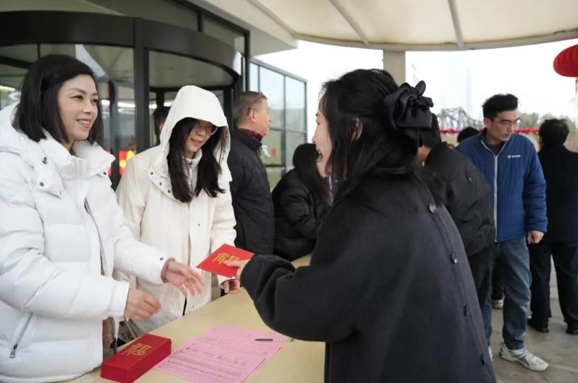 龍馬精神迎開工 巨人集團啟新程