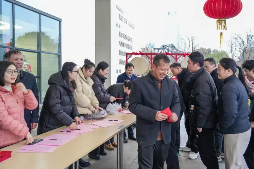 龍馬精神迎開工 巨人集團啟新程