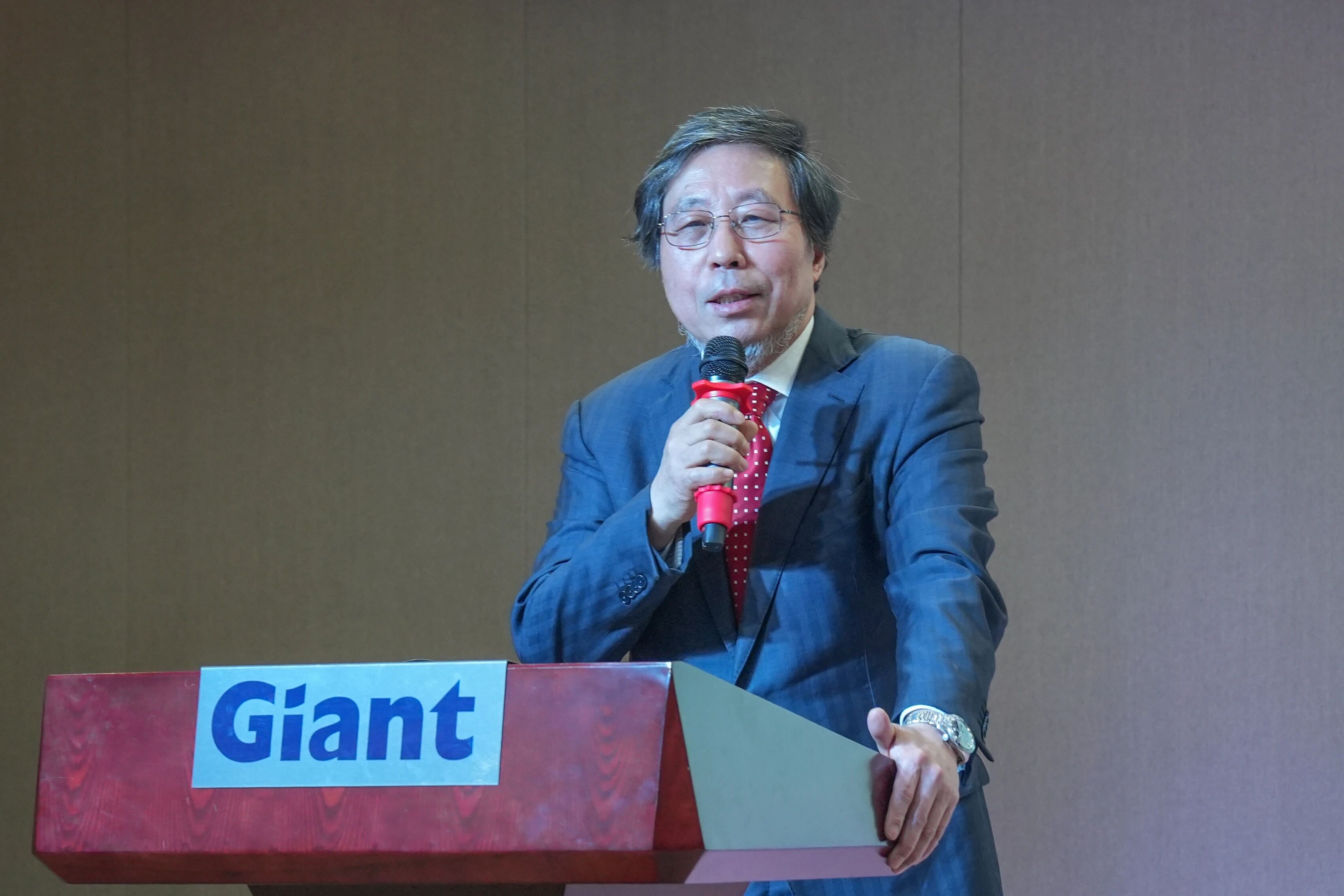 實干 · 突破 · 創未來——巨人集團2026迎春大會