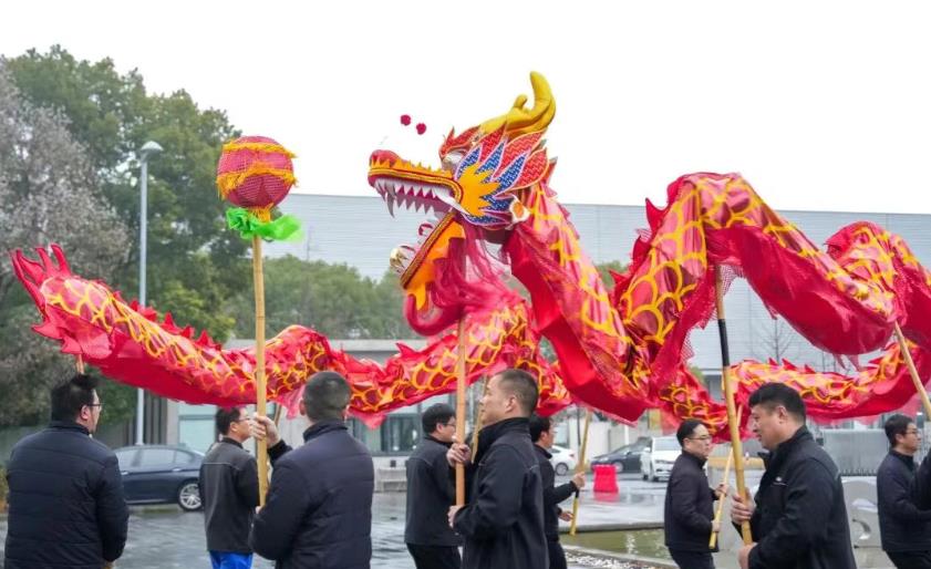 龍馬精神迎開工 巨人集團啟新程